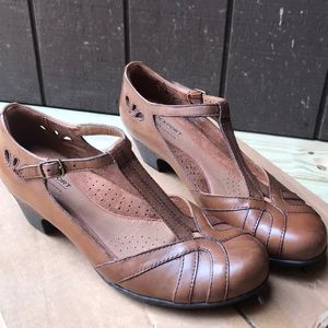 Rockport Cobb Hill Angelina T-strap